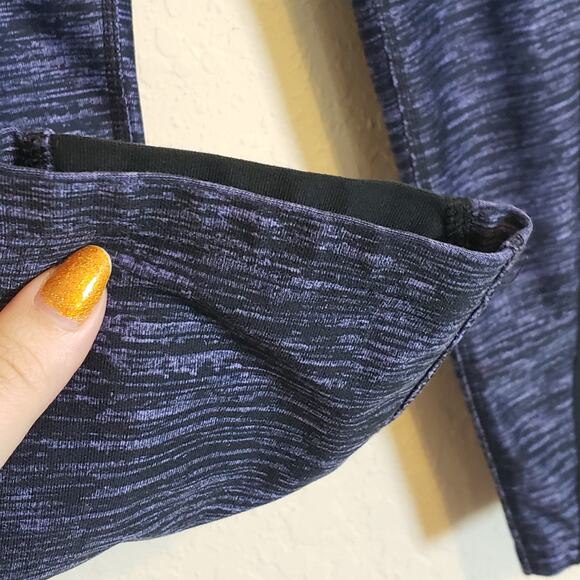 Nike Dri Fit Purple Athletic Capri Leggings Women's X-Small Active Walk Run - Picture 6 of 11